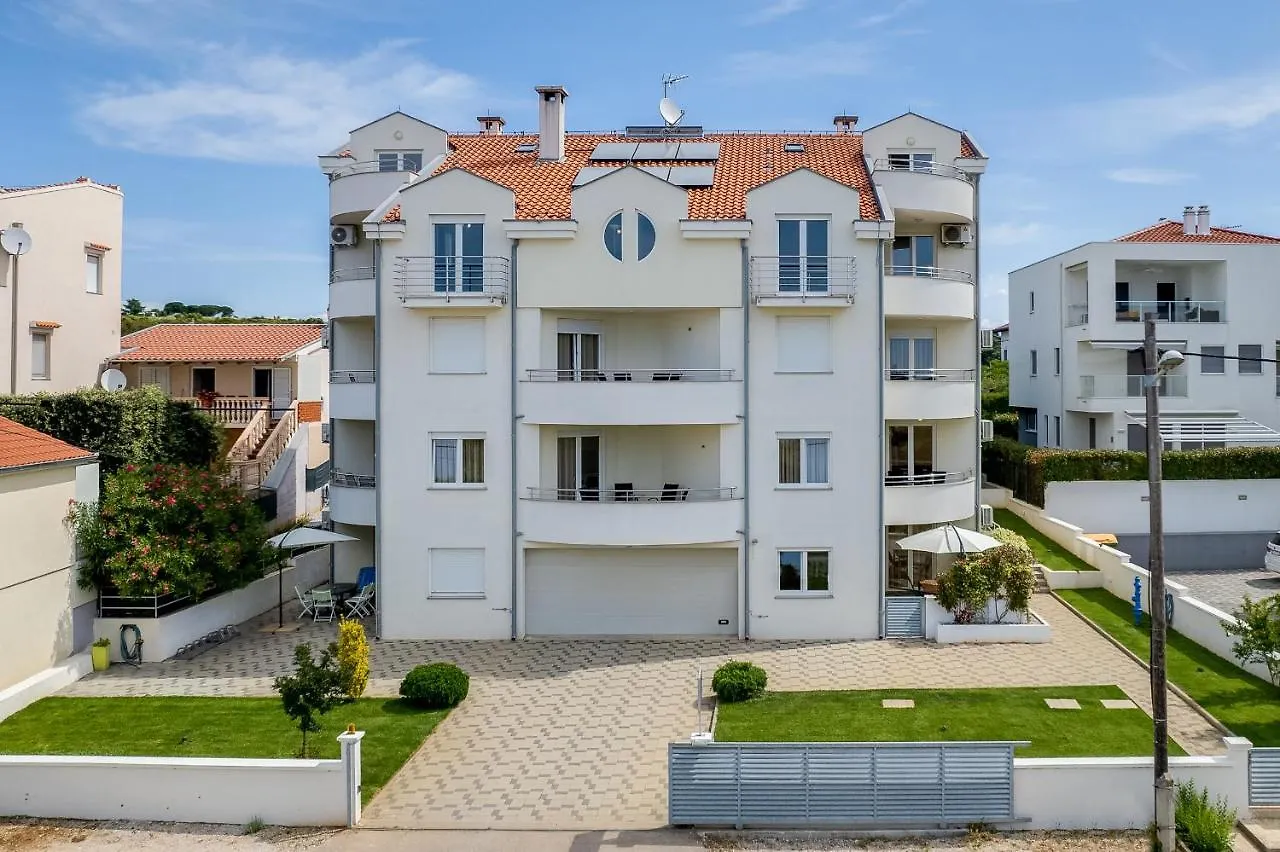 Apartament Villa Mirela Petrčane