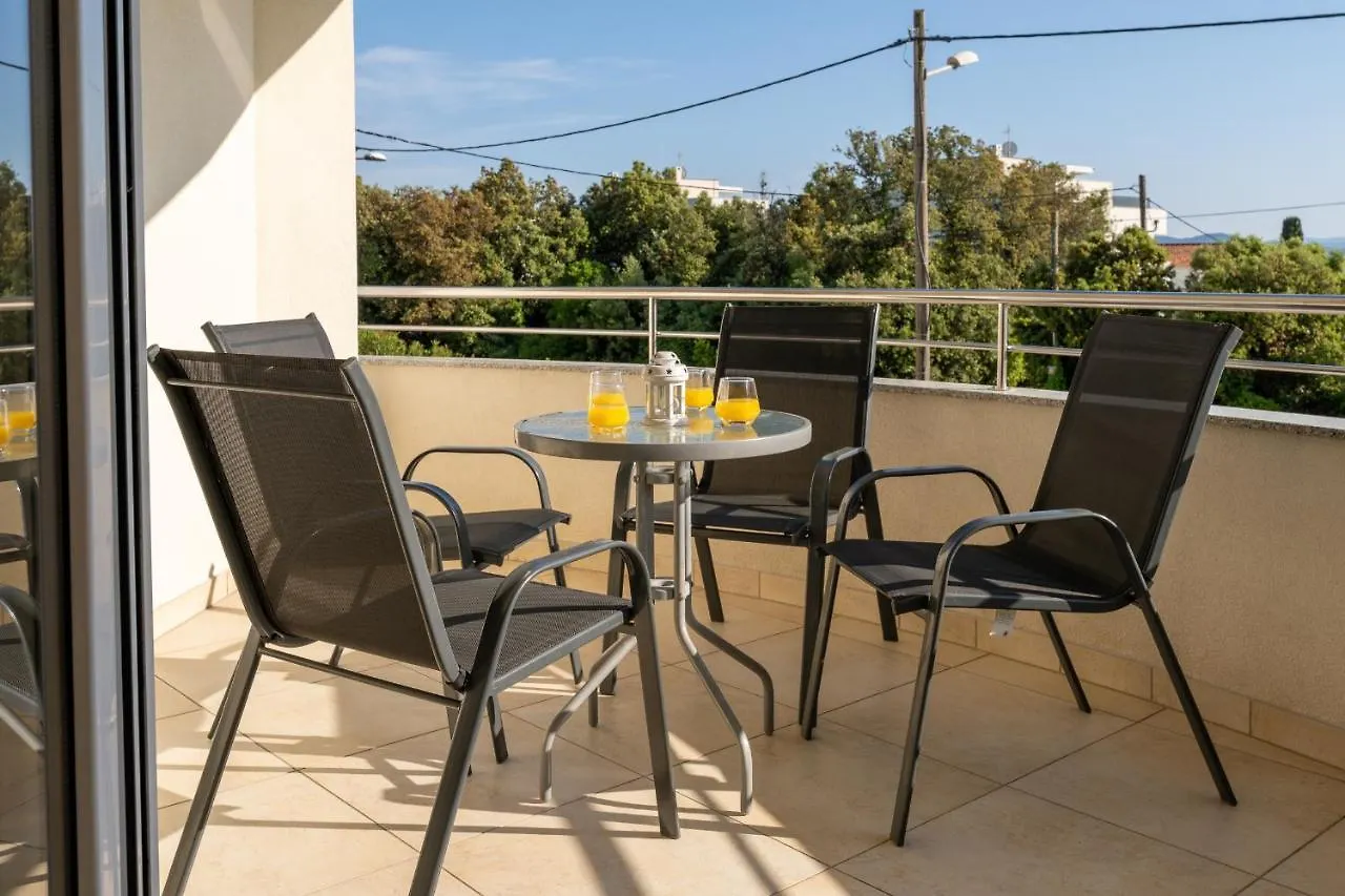 Apartament Villa Mirela Petrčane