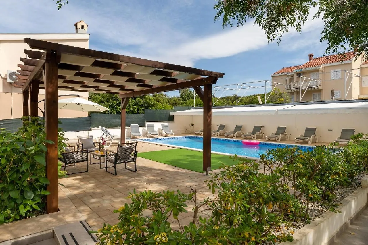 Villa Mirela Petrčane Apartament