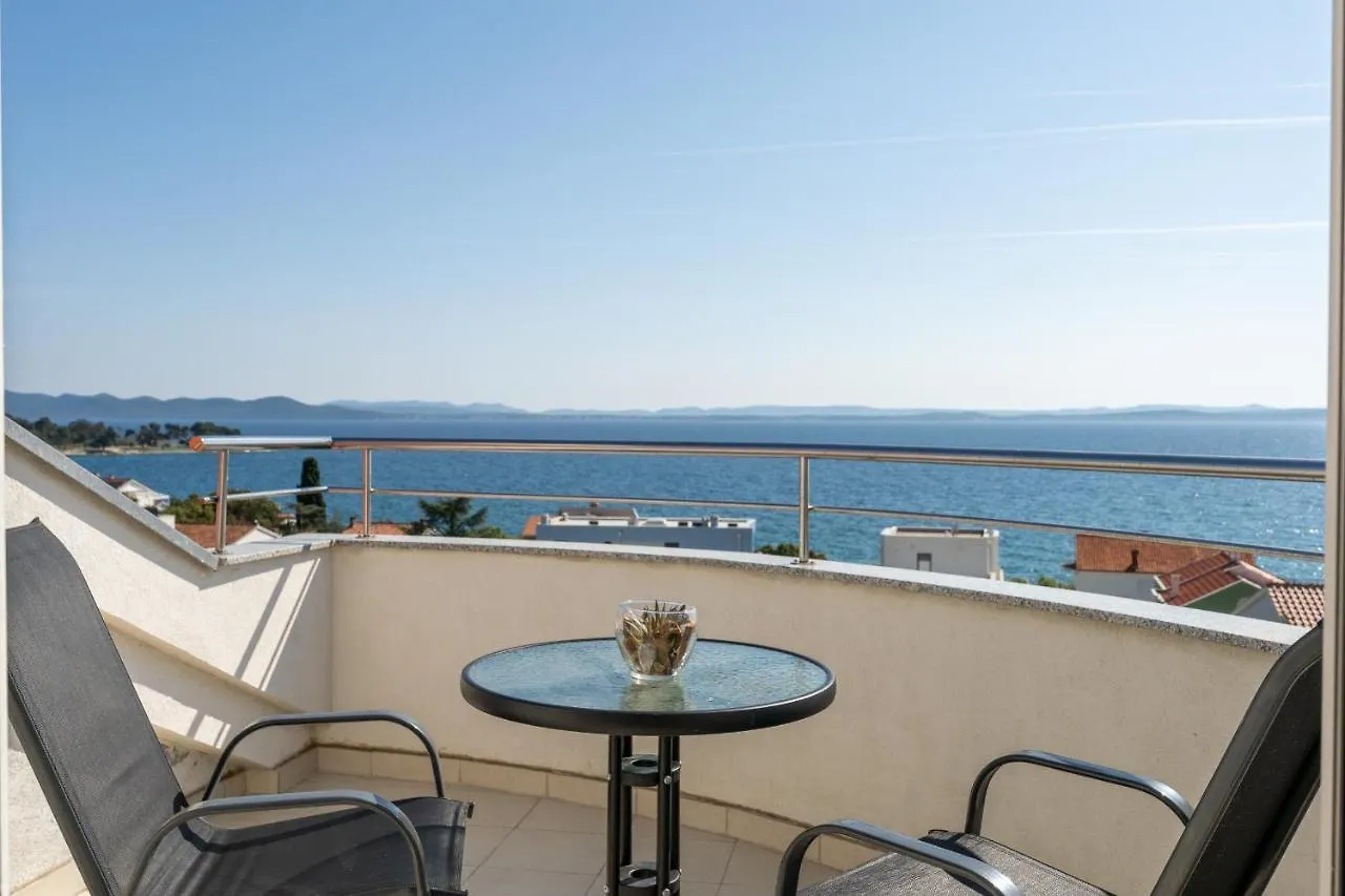 Villa Mirela Petrčane Apartament