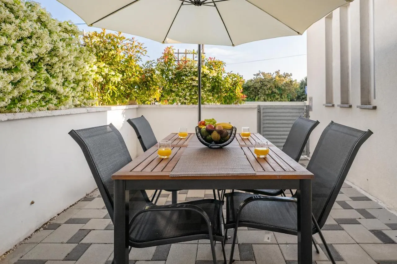 Villa Mirela Petrčane Apartament